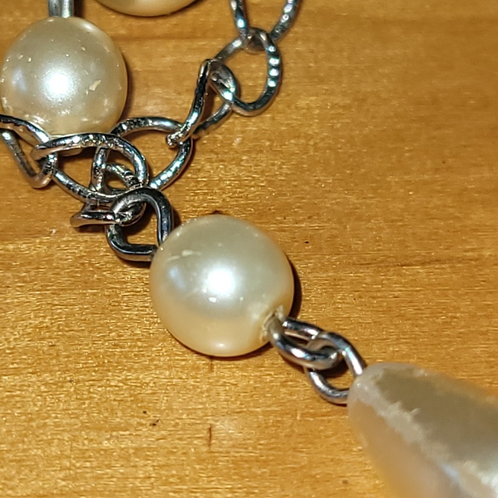Vintage LILY RACHEL Silver Tone Pearl Dangle Charm Chain Necklace 16"